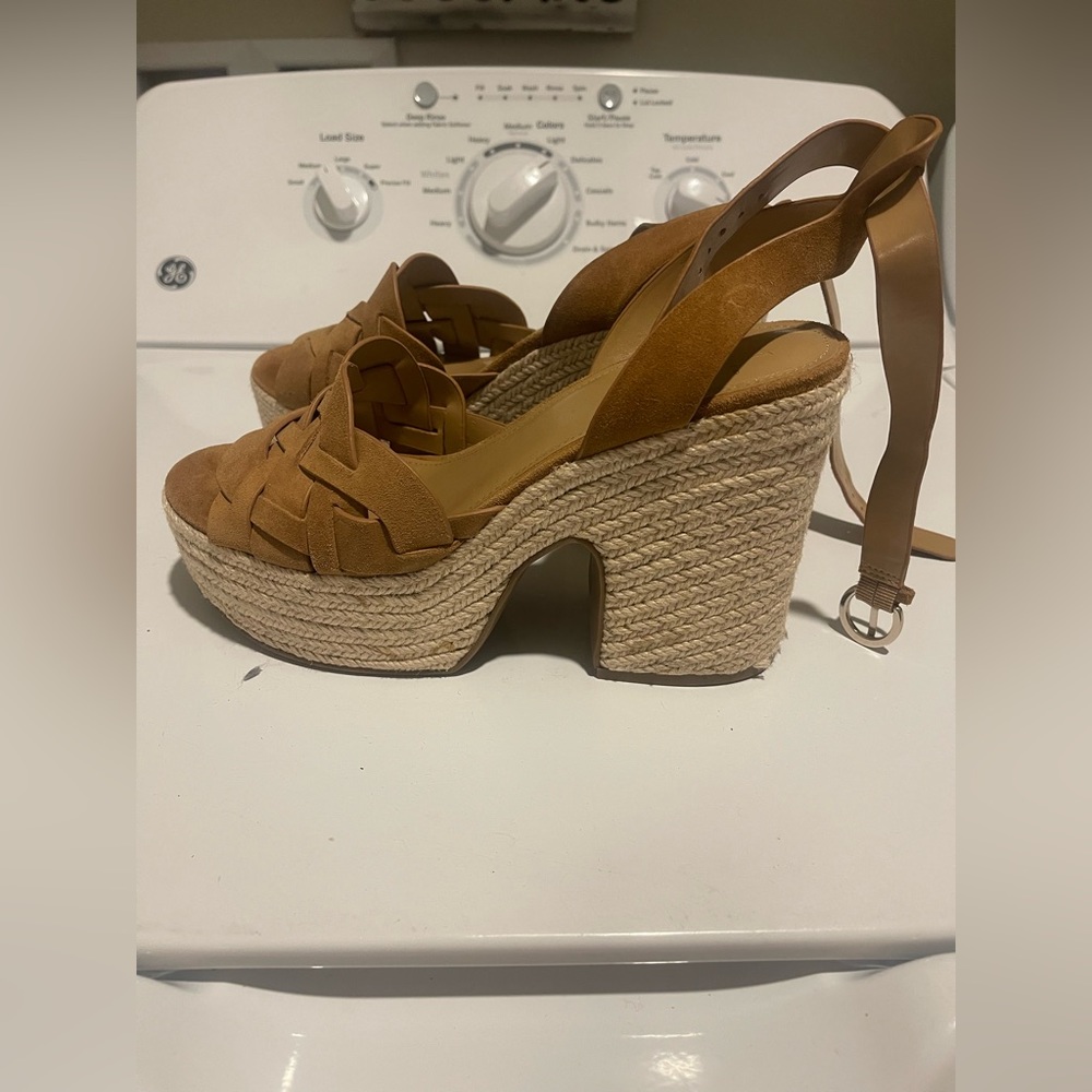 Marc Fisher Wedge